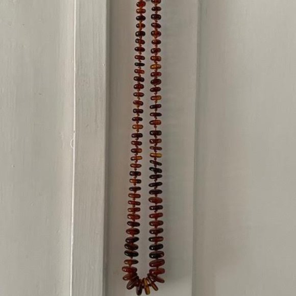 SALE! Gradated Amber Flat Bead Necklace Mid Century Modern - Picture 2 of 6